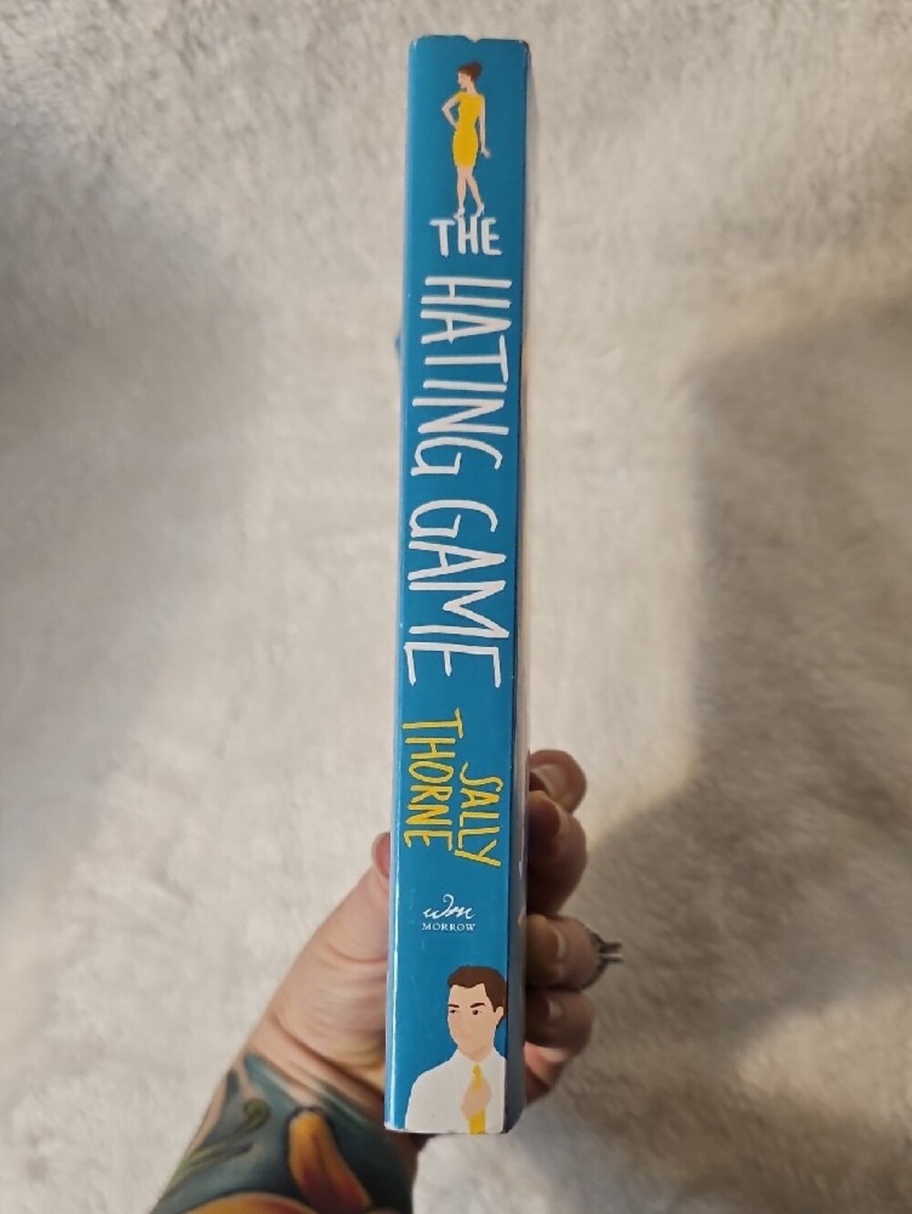 The Hating Game by Sally Thorne - Paperback Book - Picture 3 of 4